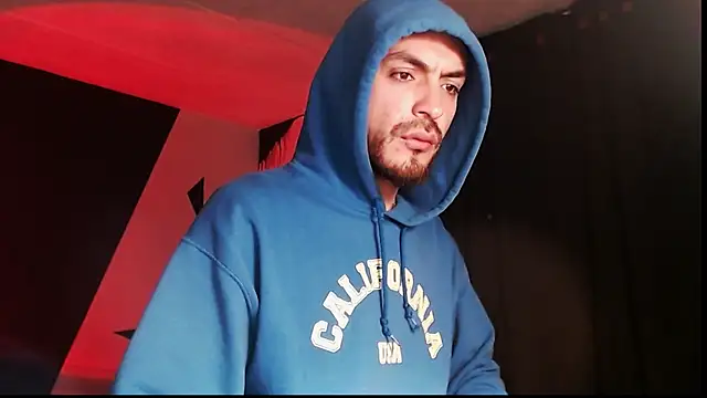 Snapshot of malek_xarx_ chatting on 11-08-25, 09:09 malek xarx online show from 11-08-25, 09:09