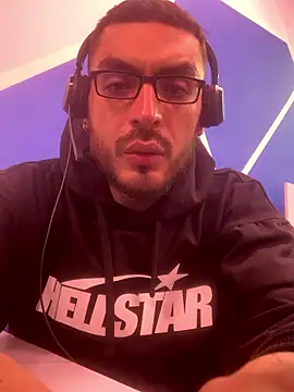 Snapshot of malek_xarx_ chatting on 01-05-26, 08:45 malek xarx online show from 01-05-26, 08:45