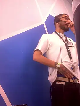 Snapshot of malek_xarx_ chatting on 01-09-26, 03:15 malek xarx online show from 01-09-26, 03:15