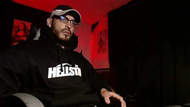 Snapshot of malek_xarx_ chatting on 01-16-26, 01:42 malek xarx online show from 01-16-26, 01:42