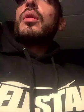 Snapshot of malek_xarx_ chatting on 01-17-26, 04:28 malek xarx online show from 01-17-26, 04:28