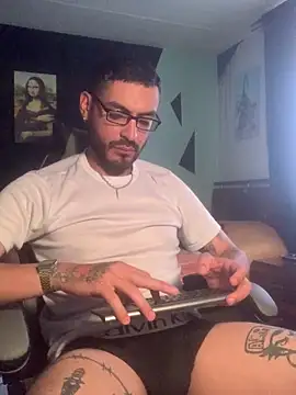 Snapshot of malek_xarx_ chatting on 01-18-26, 09:51 malek xarx online show from 01-18-26, 09:51