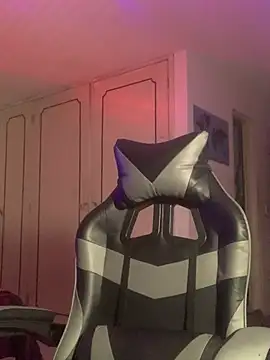 Snapshot of malek_xarx_ chatting on 02-18-26, 04:52 malek xarx online show from 02-18-26, 04:52