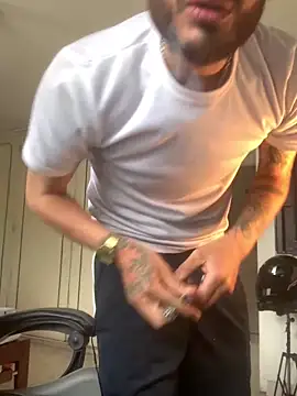 Snapshot of malek_xarx_ chatting on 02-19-26, 04:03 malek xarx online show from 02-19-26, 04:03