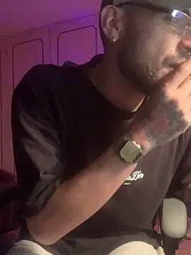 Snapshot of malek_xarx_ chatting on 03-03-26, 10:10 malek xarx online show from 03-03-26, 10:10