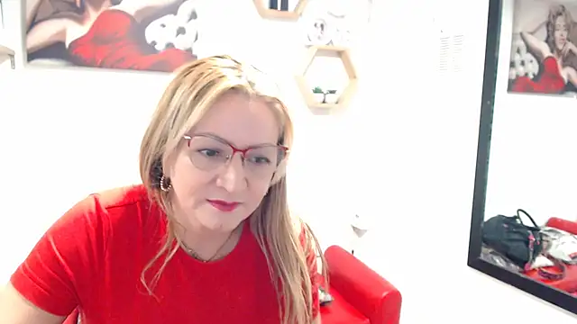 Snapshot of DIVAX_MONSERRAT chatting on 02-16-26, 10:39 DIVAX MONSERRAT online show from 02-16-26, 10:39