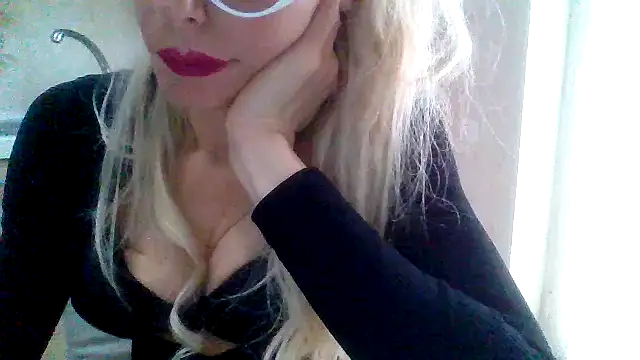 Kelly80 online show from 04-22-26, 03:35