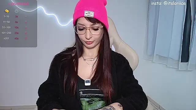 Snapshot of Miss-Brazil chatting on 06-24-26, 09:03 Miss-Brazil online show from 06-24-26, 09:03