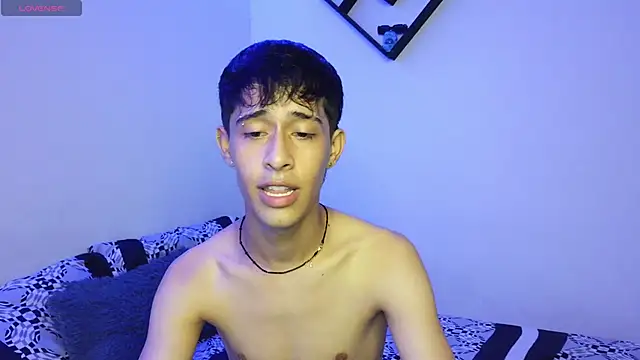 Snapshot of Danny_cute_05 chatting on 10-03-25, 12:18 Danny cute 05 online show from 10-03-25, 12:18