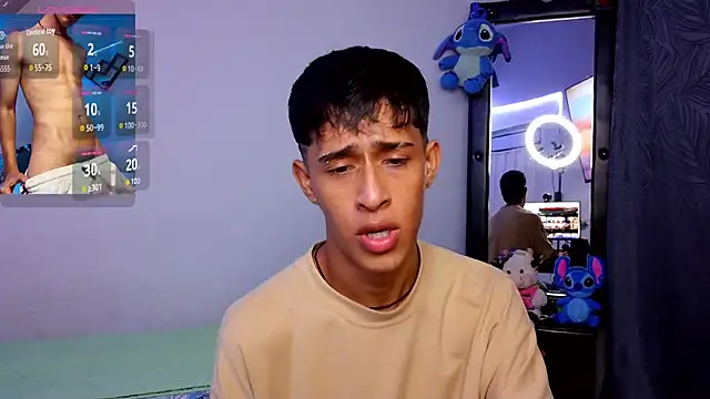 Snapshot of Danny_cute_05 chatting on 10-11-25, 01:49 Danny cute 05 online show from 10-11-25, 01:49