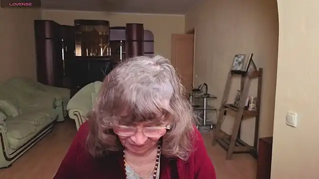 Betty Brick online show from 04-29-26, 05:30
