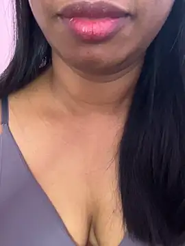 Snapshot of tamil_Aarathi chatting on 05-16-26, 01:13 tamil Aarathi online show from 05-16-26, 01:13