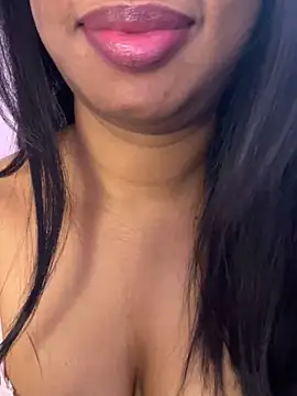 Snapshot of tamil_Aarathi chatting on 06-06-26, 05:17 tamil Aarathi online show from 06-06-26, 05:17