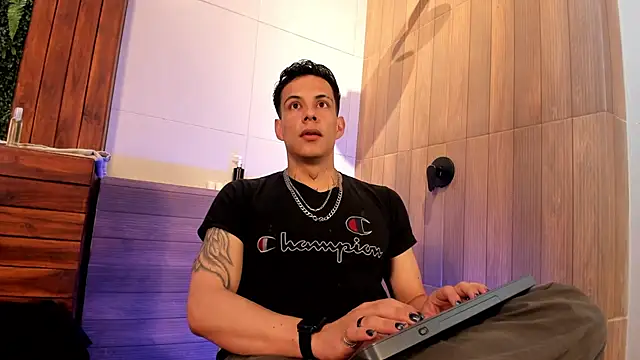 Dustin Sonne online show from 06-19-26, 03:44