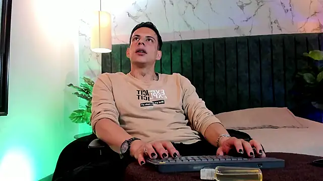 Dustin Sonne online show from 07-13-26, 03:42