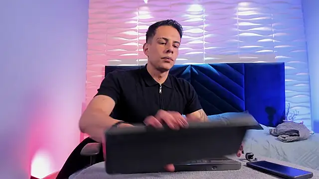 Dustin Sonne online show from 08-01-26, 03:39
