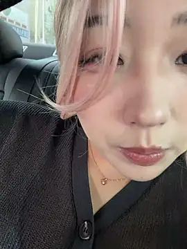 Snapshot of winter11 chatting on 10-02-25, 06:42 winter11 online show from 10-02-25, 06:42