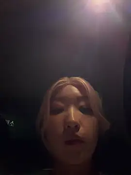 Snapshot of winter11 chatting on 10-29-25, 12:07 winter11 online show from 10-29-25, 12:07