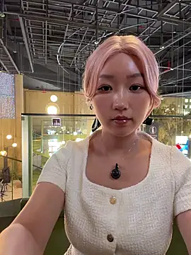 Snapshot of winter11 chatting on 11-02-25, 01:41 winter11 online show from 11-02-25, 01:41