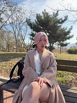 Snapshot of winter11 chatting on 11-15-25, 03:48 winter11 online show from 11-15-25, 03:48