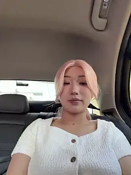 Snapshot of winter11 chatting on 11-16-25, 03:23 winter11 online show from 11-16-25, 03:23