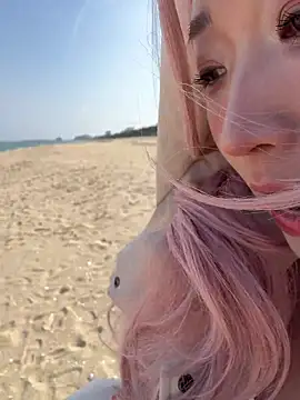 Snapshot of winter11 chatting on 02-05-26, 04:50 winter11 online show from 02-05-26, 04:50