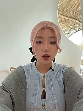 Snapshot of winter11 chatting on 03-01-26, 01:29 winter11 online show from 03-01-26, 01:29