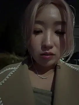 Snapshot of winter11 chatting on 03-01-26, 01:35 winter11 online show from 03-01-26, 01:35