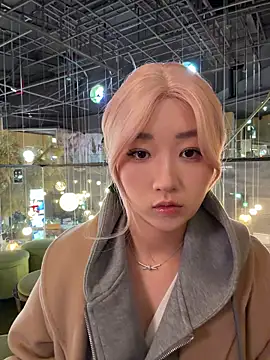 Snapshot of winter11 chatting on 03-04-26, 02:28 winter11 online show from 03-04-26, 02:28