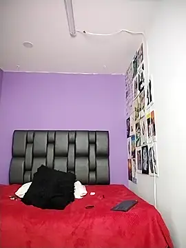 ashtoncooperr online show from 09-30-25, 07:30