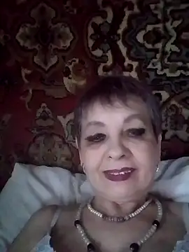 Snapshot of Rose60301 chatting on 07-26-26, 04:25 Rose60301 online show from 07-26-26, 04:25