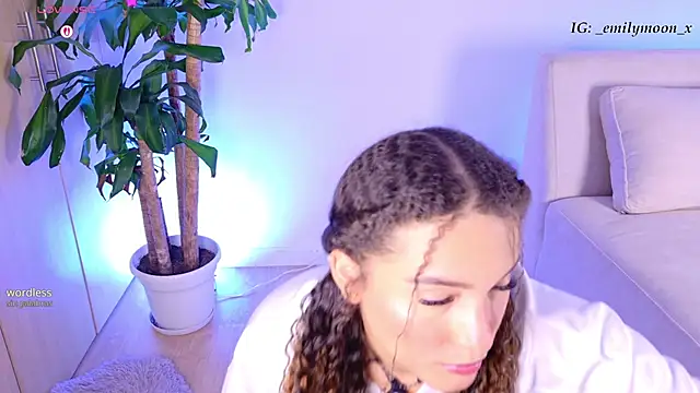 onlyemily  online show from 06-14-26, 01:03