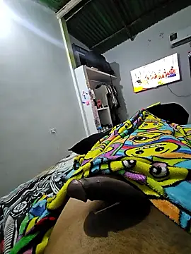 Snapshot of sexyboy_fox chatting on 01-15-26, 06:55 sexyboy fox online show from 01-15-26, 06:55