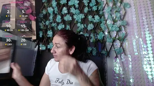 darling hott online show from 11-18-25, 09:36