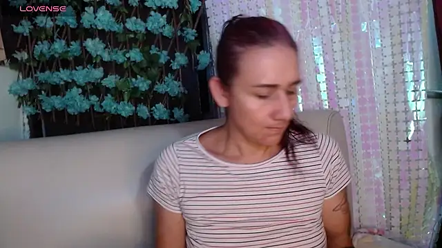 darling hott online show from 07-10-26, 09:39