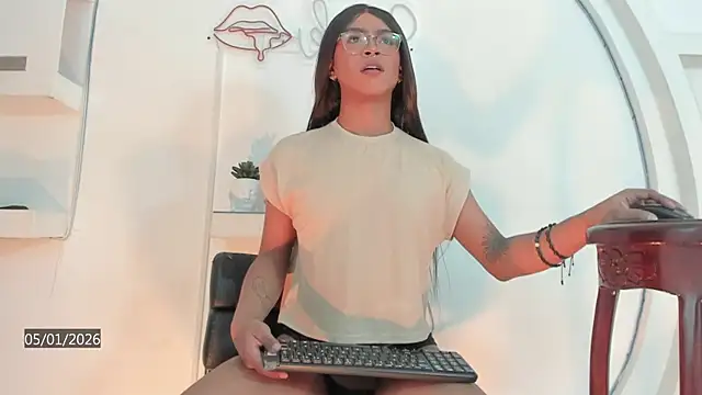 Vicky Hottman online show from 01-05-26, 08:34