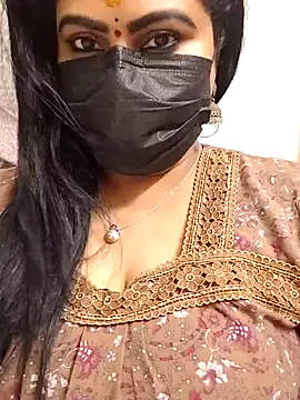 honey-flower online show from 11-17-25, 06:46