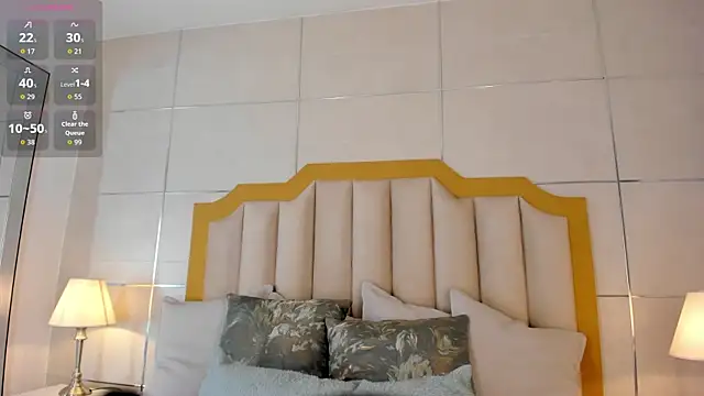 MaddieParker online show from 10-18-25, 07:47