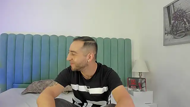 Lushian  online show from 11-20-25, 03:01