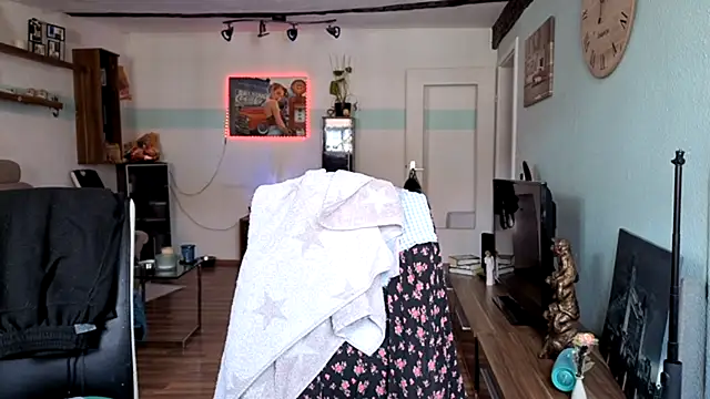 Seductively4 20 online show from 07-17-26, 07:59