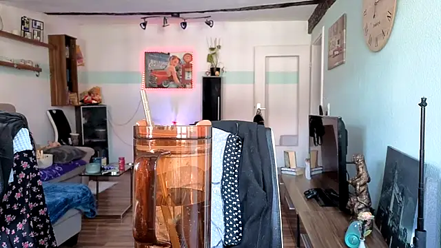 Seductively4 20 online show from 07-18-26, 07:45