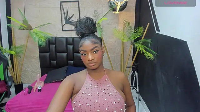Snapshot of alana_bonny chatting on 06-30-26, 08:59 alana bonny online show from 06-30-26, 08:59