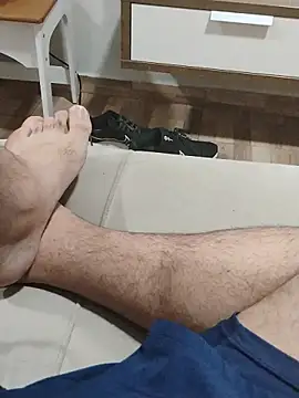 Snapshot of LeoMaduroSP chatting on 11-29-25, 12:35 LeoMaduroSP online show from 11-29-25, 12:35