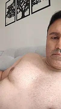 Snapshot of LeoMaduroSP chatting on 02-12-26, 12:55 LeoMaduroSP online show from 02-12-26, 12:55