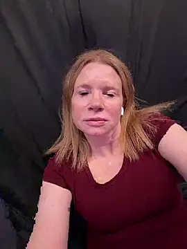 JulieHolliday online show from 05-16-26, 07:34
