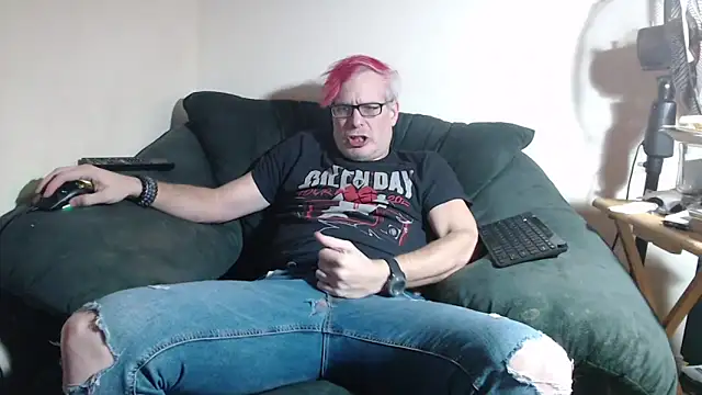 Snapshot of nerdy6 chatting on 01-08-26, 02:25 nerdy6 online show from 01-08-26, 02:25