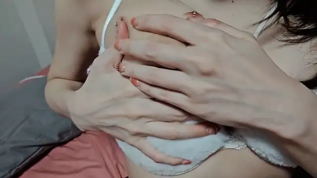 Snapshot of hinata_chan3 chatting on 01-11-26, 11:59 hinata chan3 online show from 01-11-26, 11:59