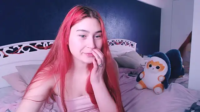 Snapshot of Lili_Luuu chatting on 01-11-26, 08:03 Lili Luuu online show from 01-11-26, 08:03