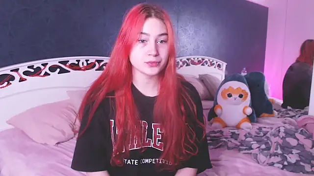 Snapshot of Lili_Luuu chatting on 01-14-26, 12:55 Lili Luuu online show from 01-14-26, 12:55