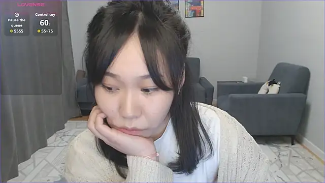 Snapshot of chew_me chatting on 09-20-25, 11:00 chew me online show from 09-20-25, 11:00